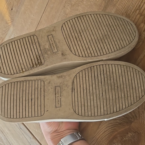Tory Burch Classic White Casual Sneakers - Picture 6 of 6